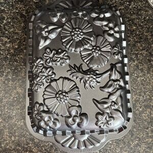Nordic Ware Wildflower 10-Cup Cake Pan Cast Aluminum Made In USA